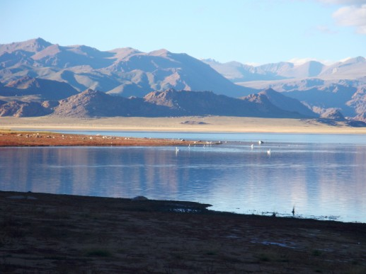 Shaazgai lake, Uvs Province